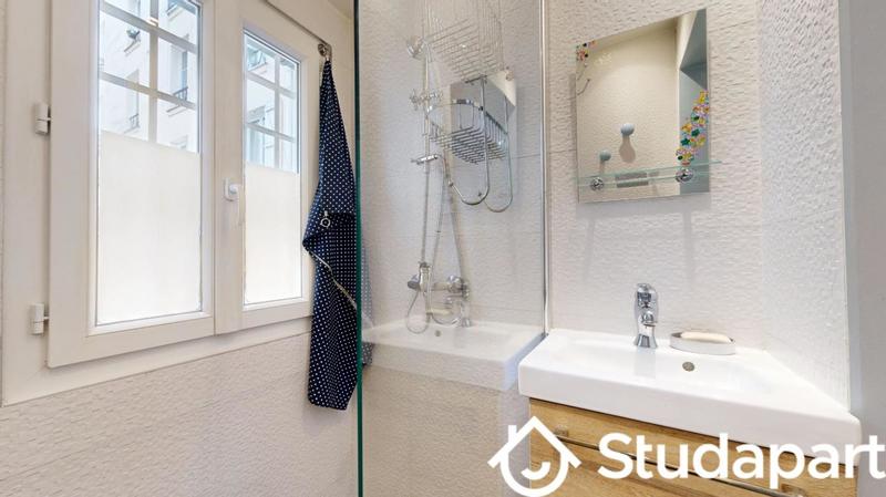 Chambre - 11 m² - 1 pièce