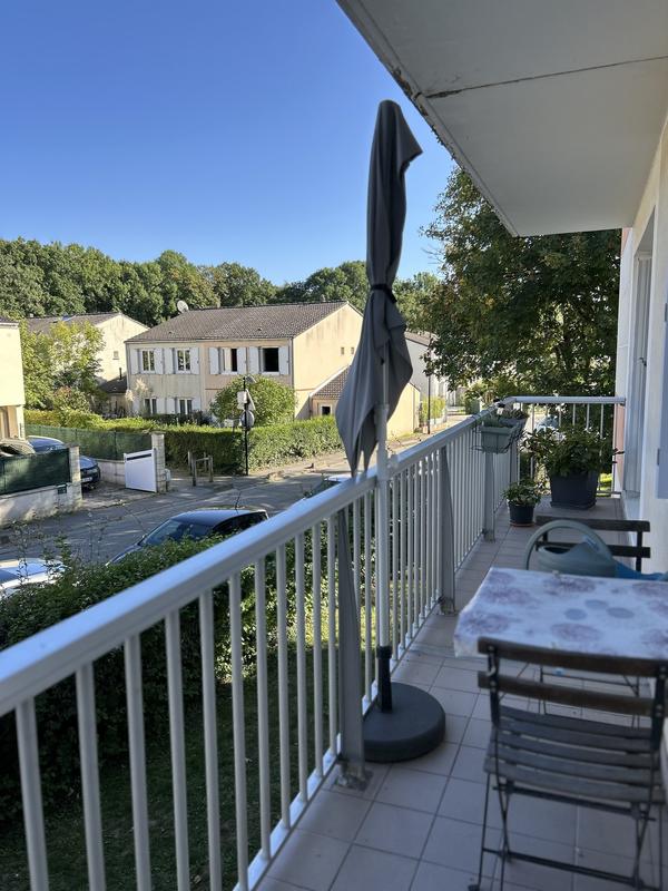 Appartement - 98 m² - 5 pièces