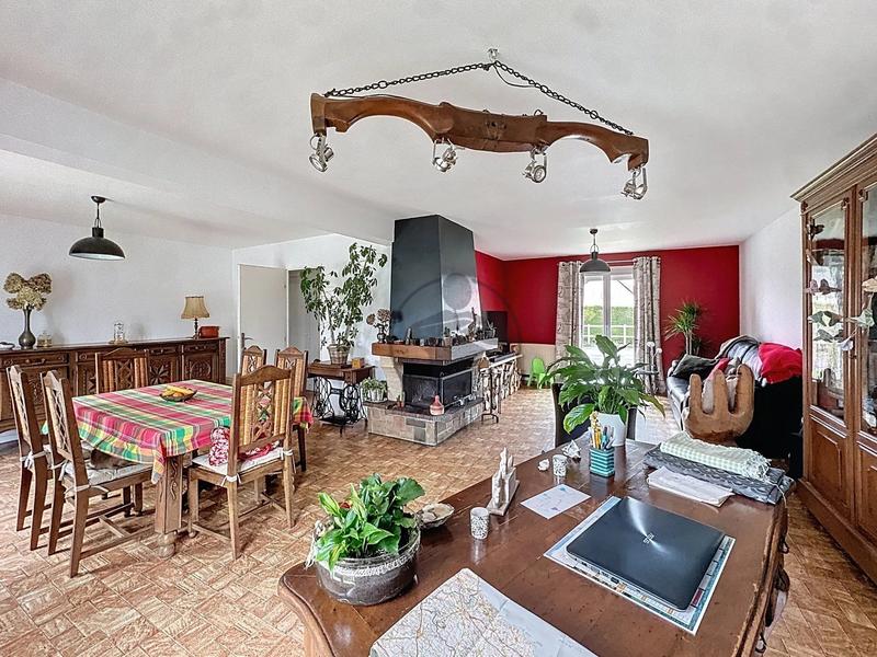 Maison - 127 m² - 7 pièces