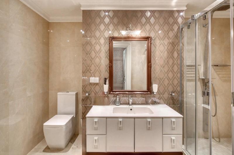 Appartement - 445 m² - 10 pièces