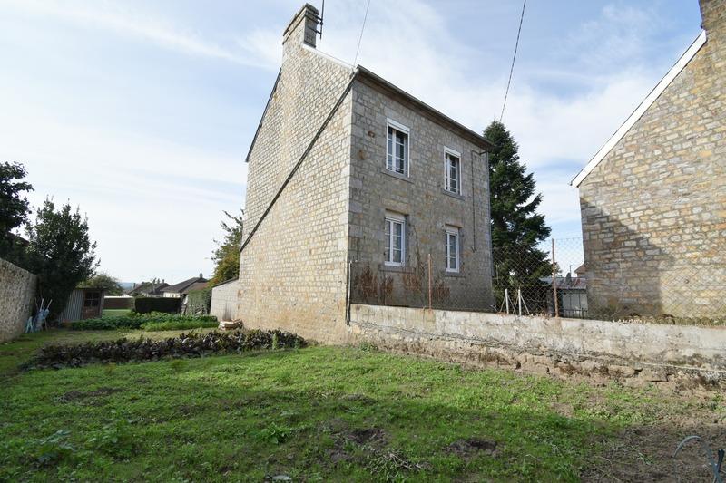 Maison - 74 m² - 6 pièces