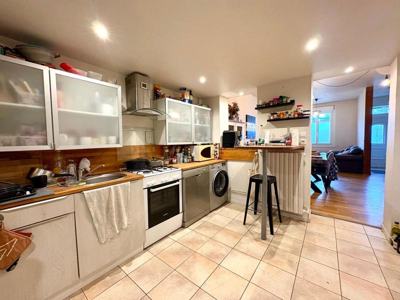 Maison - 95 m² - 4 pièces