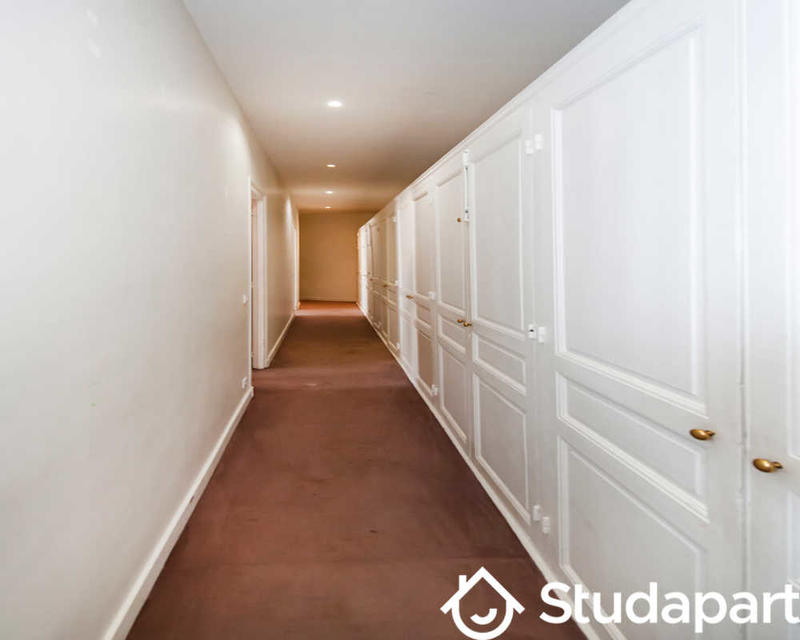 Chambre - 73 m² - 1 pièce