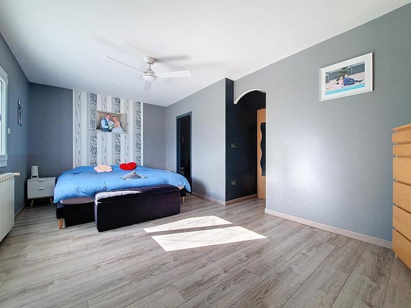 Maison - 177 m² - 7 pièces