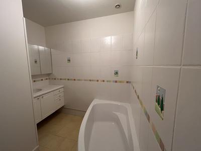 Appartement - 85 m² - 3 pièces