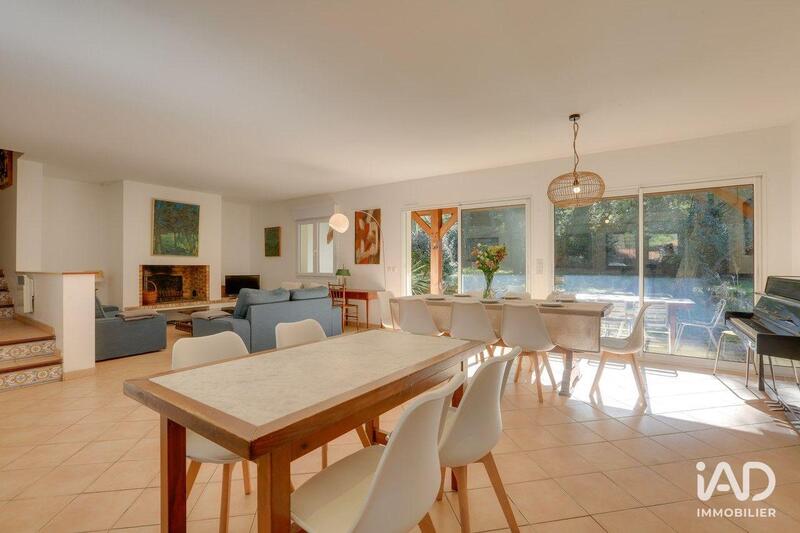 Maison - 121 m² - 5 pièces