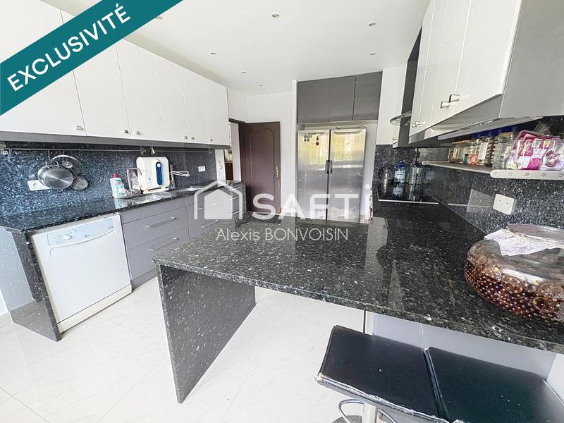 Maison de maîtres - 330 m² - 15 pièces