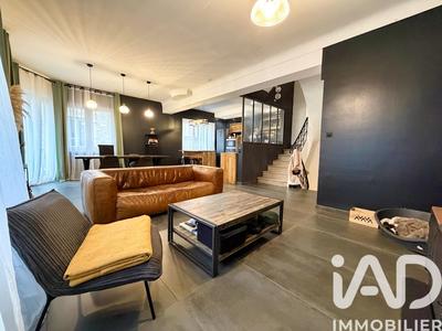 Maison - 104 m² - 4 pièces