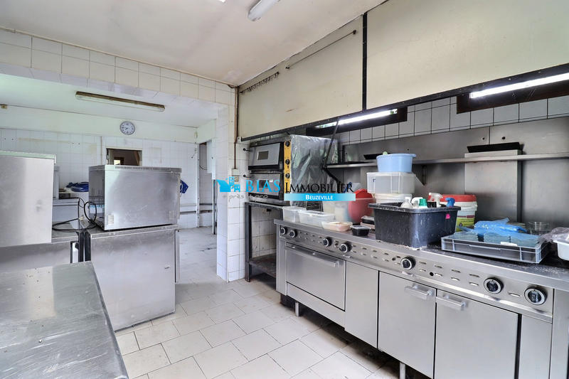 Maison - 202 m² - 5 pièces