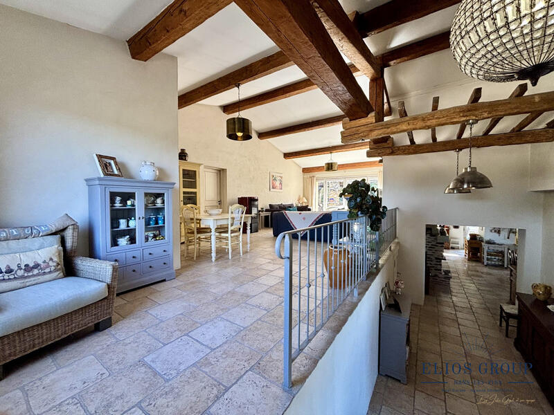 Bastide - 209 m² - 4 pièces