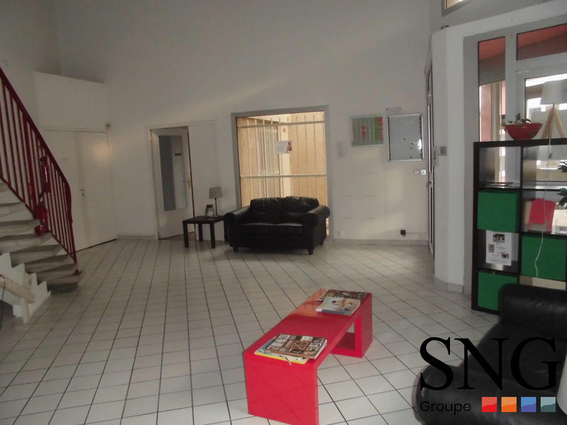 Bureau - 10 m² - 1 pièce