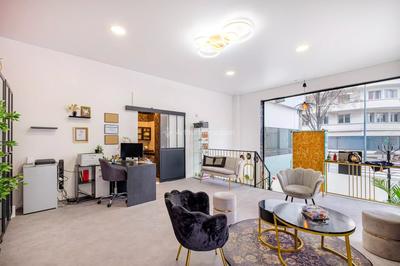 Bureau - 68 m² - 2 pièces