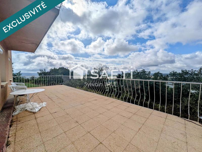 Maison - 157 m² - 8 pièces