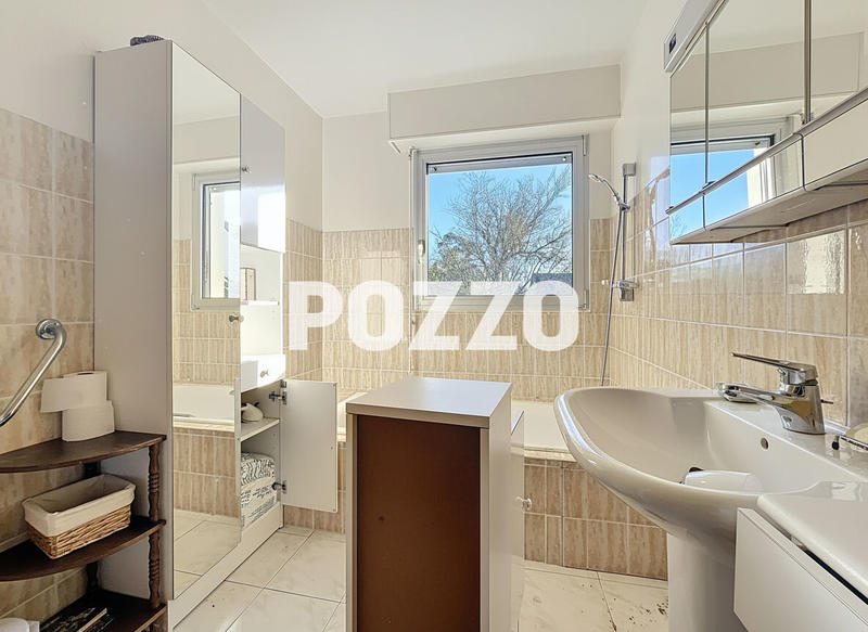 Maison - 159 m² - 5 pièces