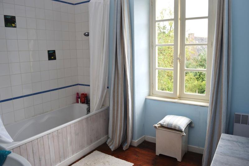 Maison - 195 m² - 8 pièces