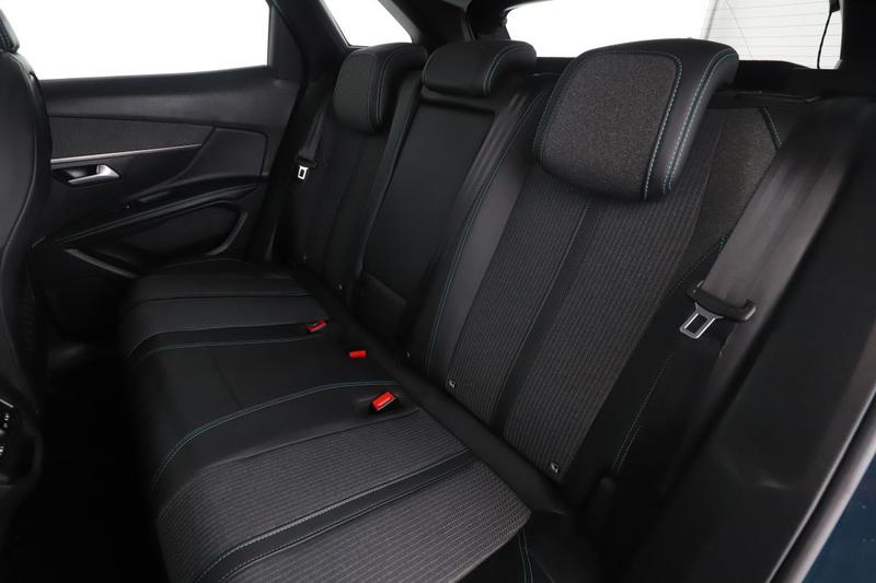 Peugeot 3008 1.6 Hybrid Allure Pack e-Eat8 225 ch