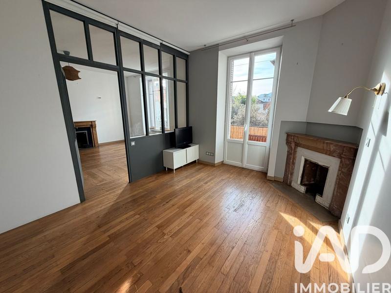 Appartement - 77 m² - 3 pièces