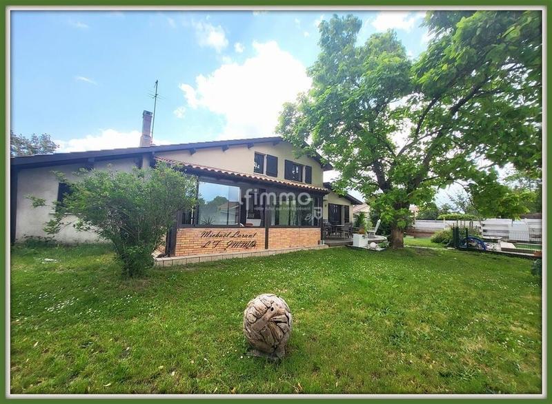 Maison - 161 m² - 6 pièces