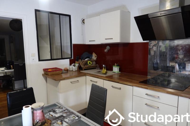 Chambre - 13 m² - 1 pièce