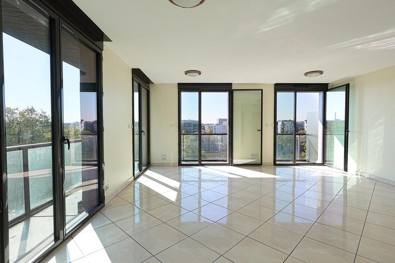 Appartement - 83 m² - 3 pièces