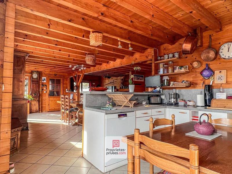 Maison - 159 m² - 6 pièces