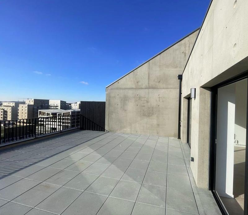 Appartement - 93 m² - 4 pièces