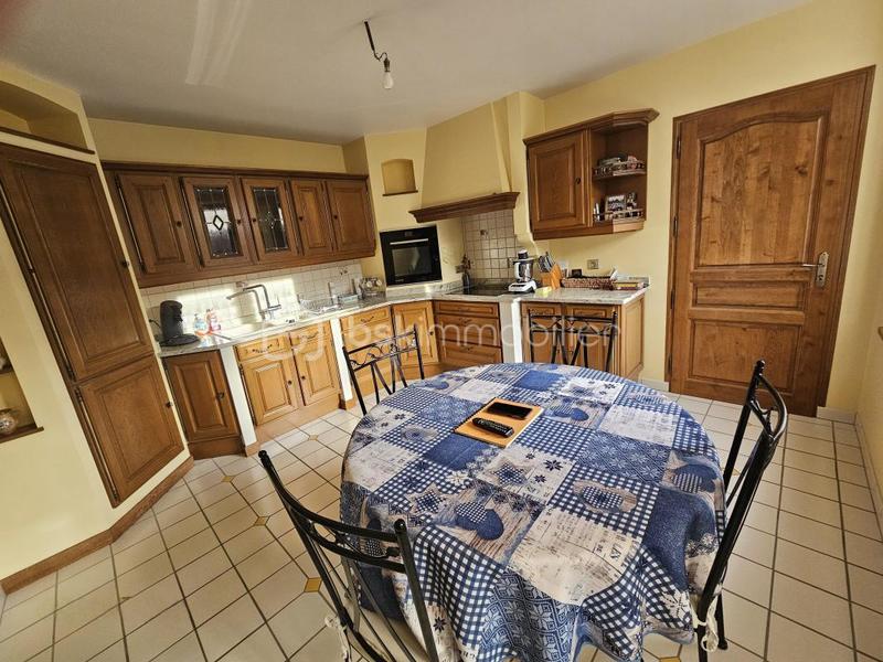 Maison - 168 m² - 6 pièces