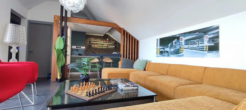 Maison - 206 m² - 6 pièces