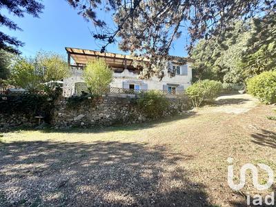 Maison - 238 m² - 10 pièces