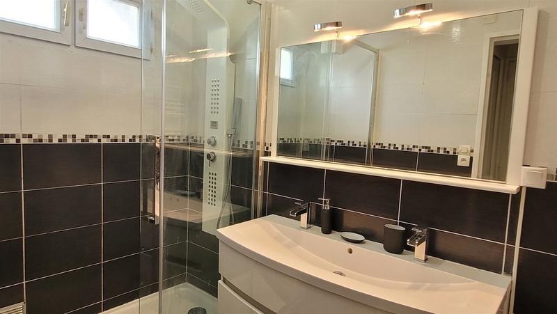 Appartement - 82 m² - 5 pièces