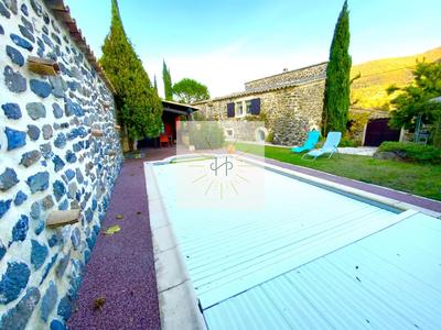 Maison - 195 m² - 7 pièces