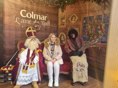 Passage du Saint Nicolas sur le marché de Noël de la petite Venise