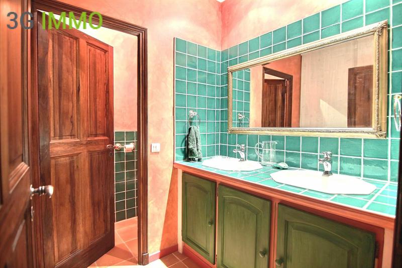 Bastide - 245 m² - 6 pièces