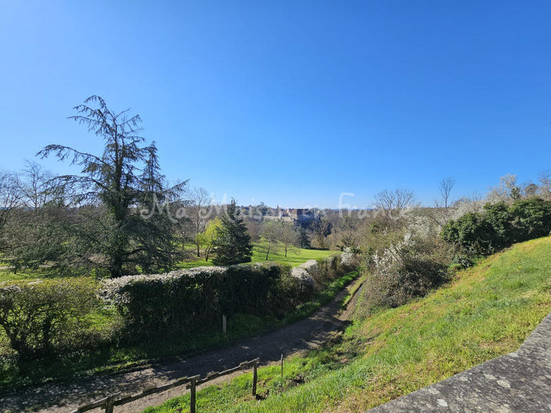 Maison - 200 m² - 10 pièces