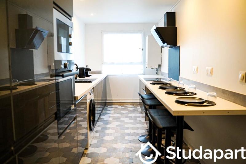 Chambre - 13 m² - 1 pièce