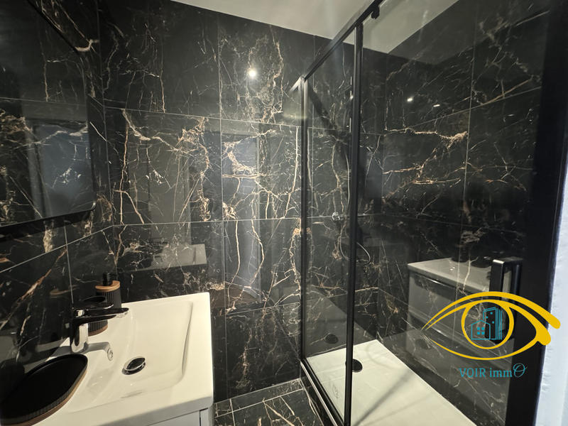 Appartement - 83 m² - 6 pièces