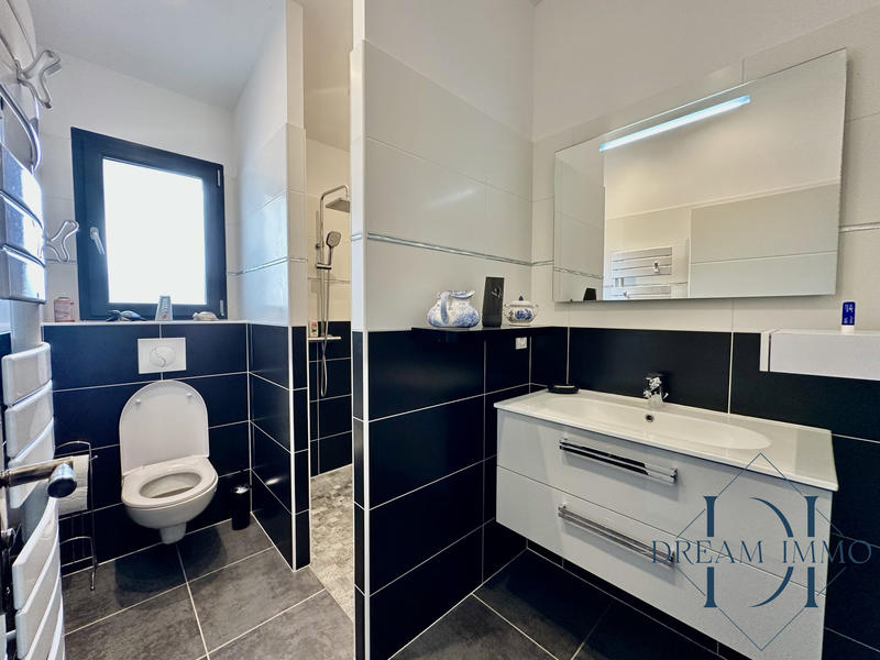 Maison contemporaine - 127 m² - 4 pièces