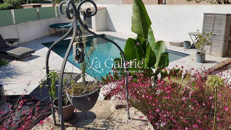 Villa - 140 m² - 5 pièces