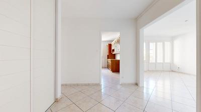 Appartement - 77 m² - 3 pièces