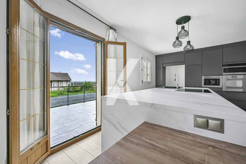 Maison - 162 m² - 7 pièces