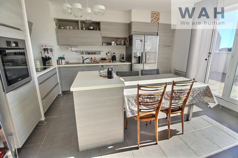 Appartement - 70 m² - 3 pièces