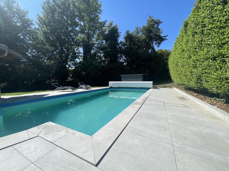 Maison - 140 m² - 5 pièces