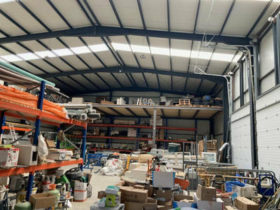 Local d'activité / Entrepôt - 400 m²