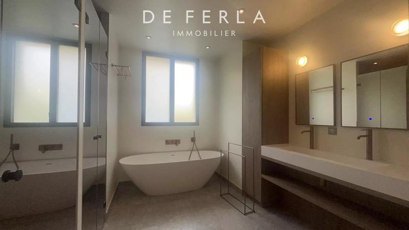 Demeure - 50 m² - 10 pièces