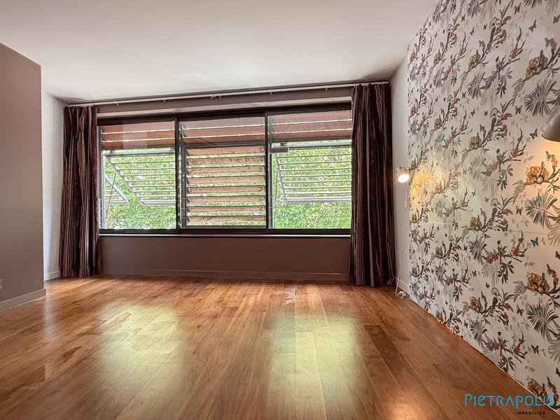 Appartement - 171 m² - 5 pièces