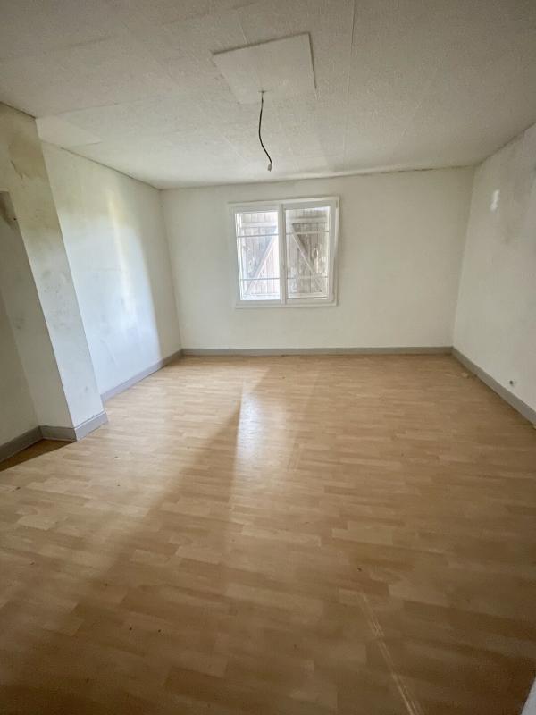 Maison en pierre - 76 m² - 3 pièces