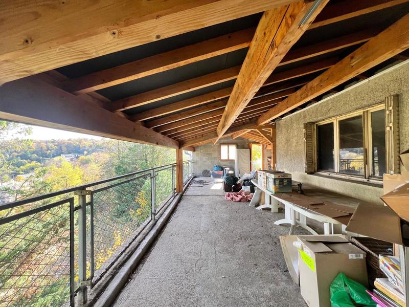 Maison - 246 m² - 7 pièces