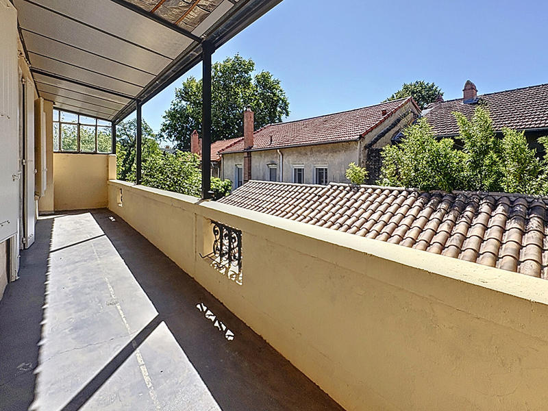 Maison - 180 m² - 6 pièces