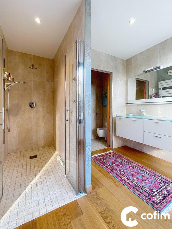 Maison contemporaine - 216 m² - 5 pièces