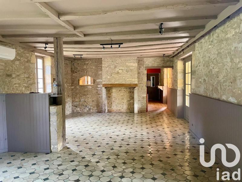 Maison - 238 m² - 10 pièces